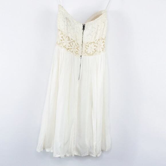 Lovecat for Lulus White Embroidered Bustier Mini Dress Strapless Sundress NWT - Picture 3 of 11